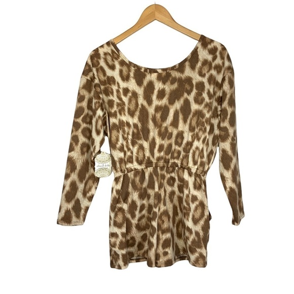 Altar’d State Leopard Long Sleeve romper Medium Cream Brown Animal Pint Pockets - Picture 3 of 11